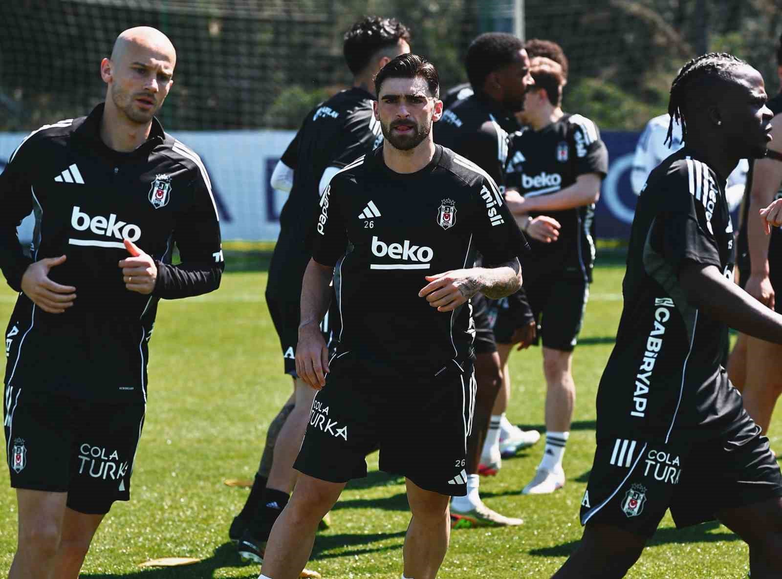 besiktas fatih karagumruk maci hazirliklarini tamamladi 1 FfiqM8hD