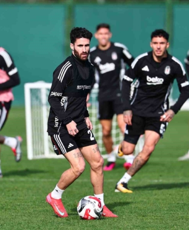 besiktas-gaziantep-fk-maci-hazirliklarini-surdurdu-DRmGAWBT.jpg