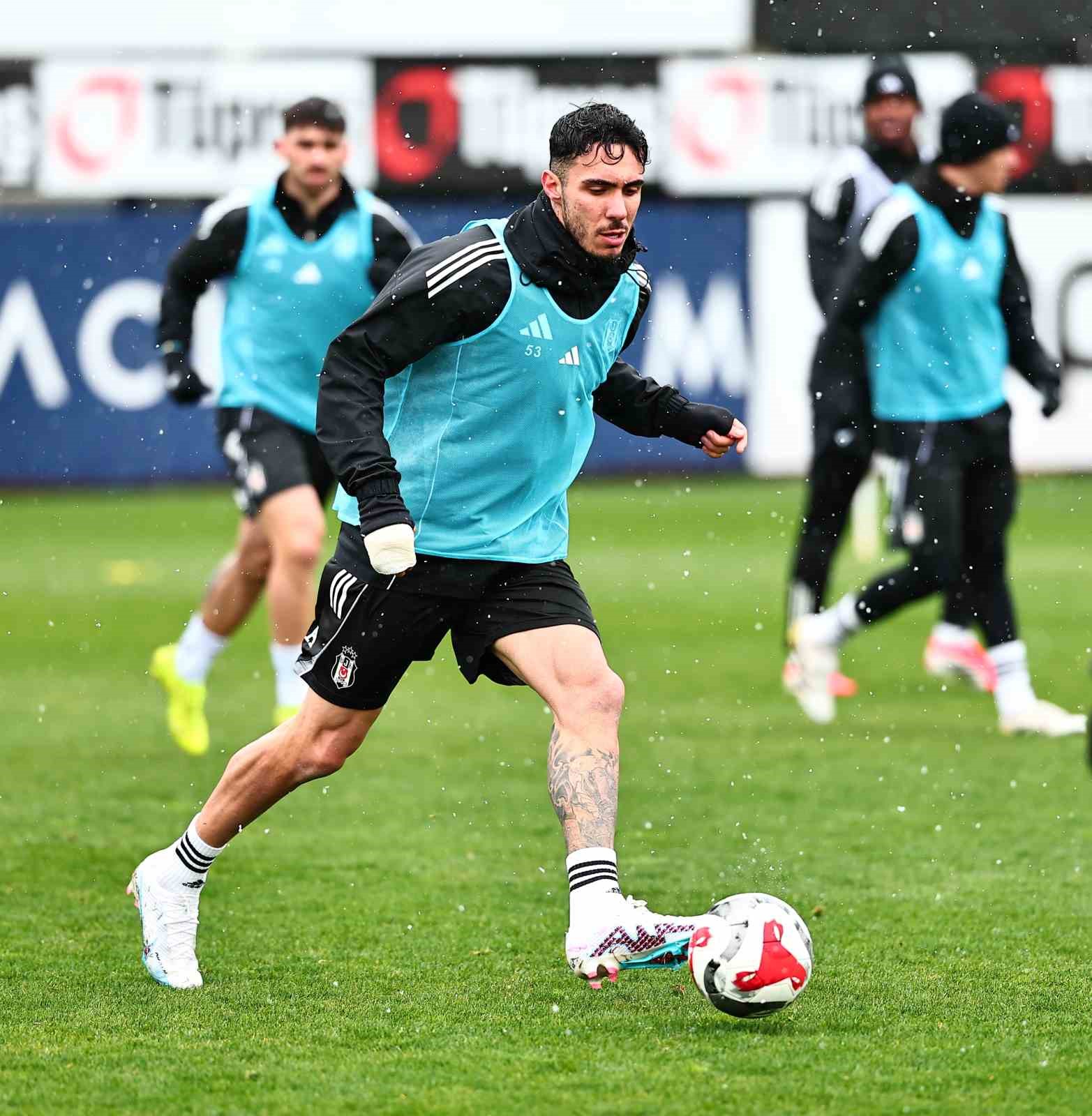 besiktas goztepe maci hazirliklarina basladi 10 QMqTu1VE