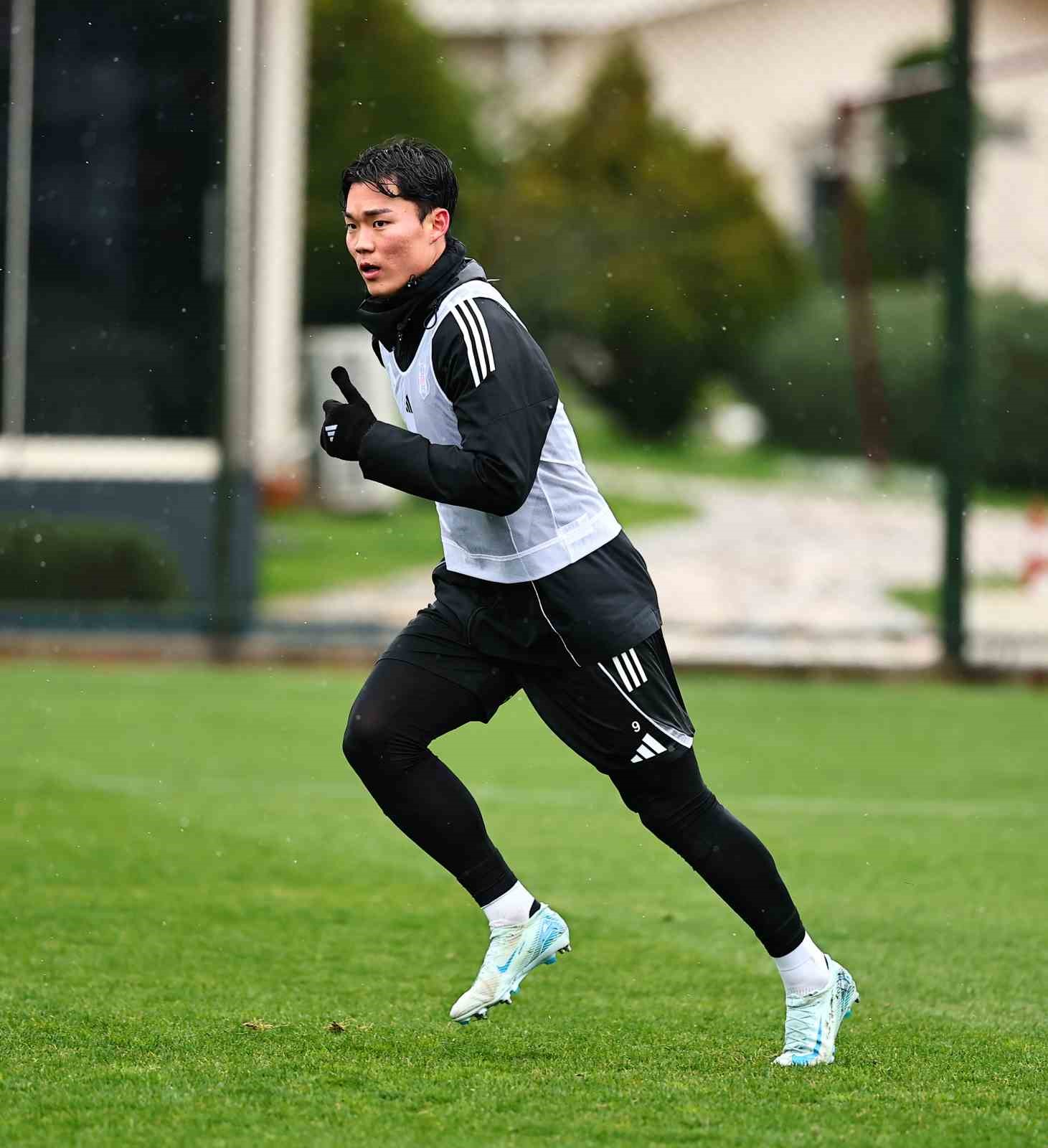 besiktas goztepe maci hazirliklarina basladi 7 DSCwDgHA