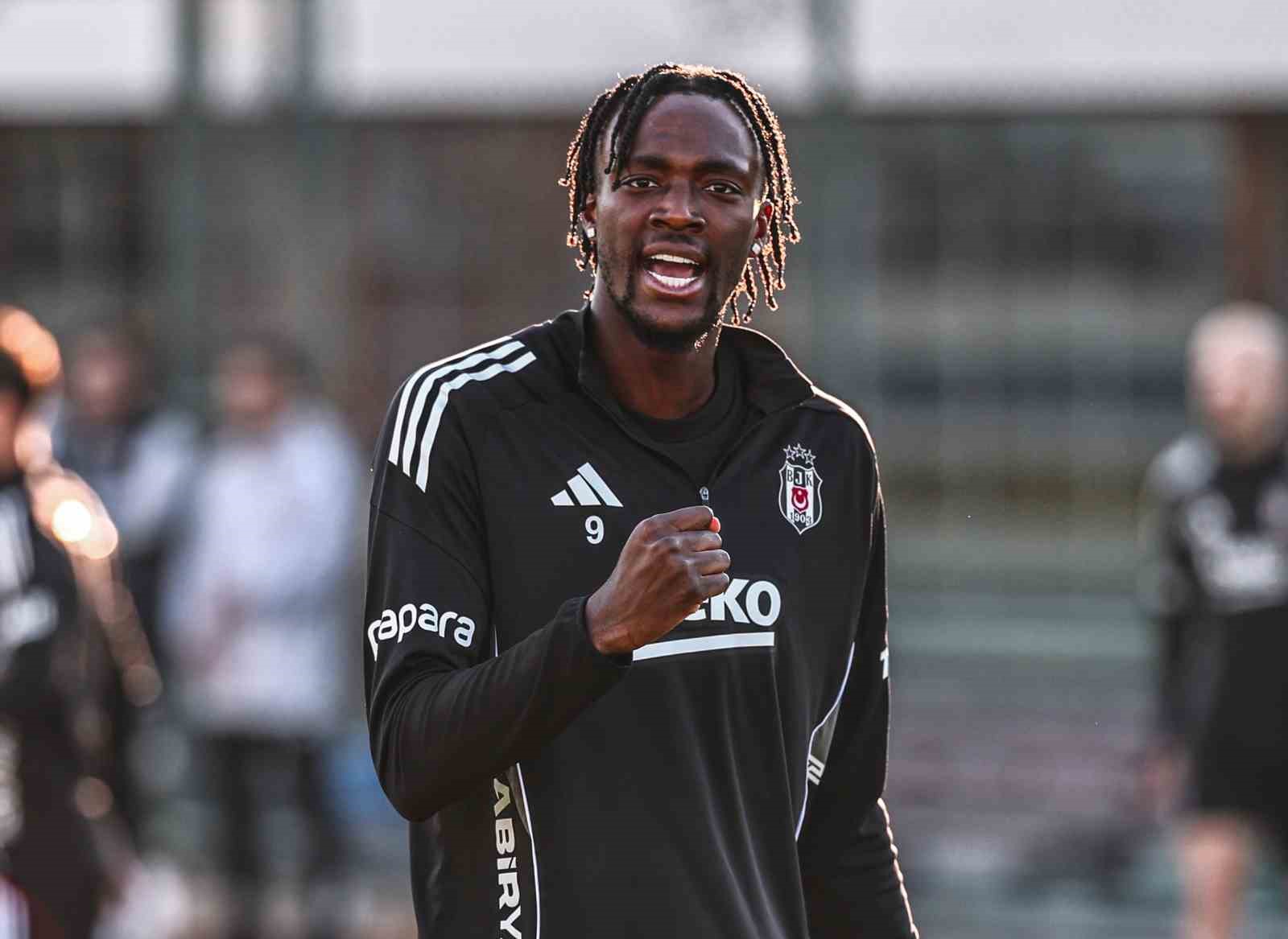 besiktas gunu cift antrenmanla tamamladi 2 S9rj6p73