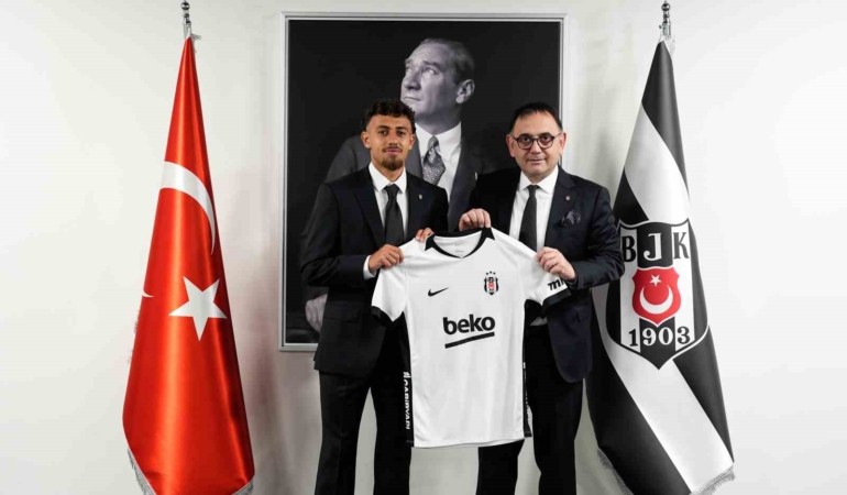 besiktas-ilhan-fakili-ile-4-yillik-sozlesme-imzaladi-gwZIra4i.jpg