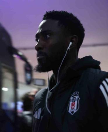 besiktas-kafilesi-konyaya-geldi-ZdAD6hVj.jpg
