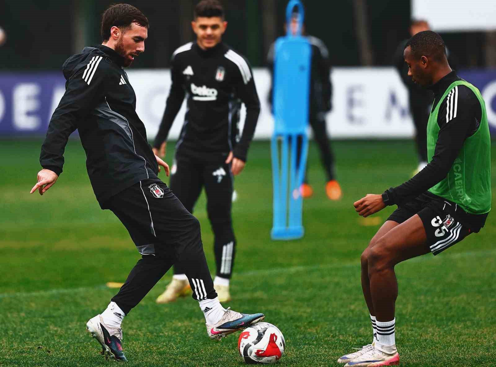 besiktas kondisyon ve taktik calisti 3