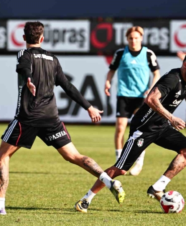 besiktas-kondisyon-ve-taktik-calisti-OT1B39ua.jpg