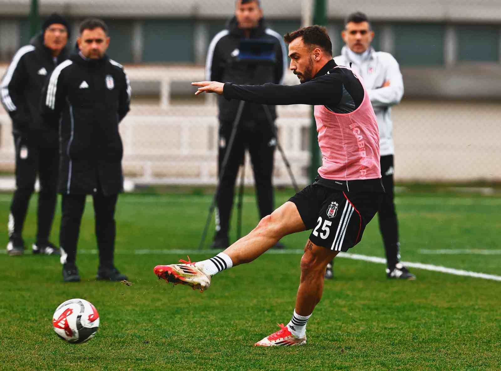 besiktas konyaspor maci hazirliklarina basladi 1 9GssU8ih