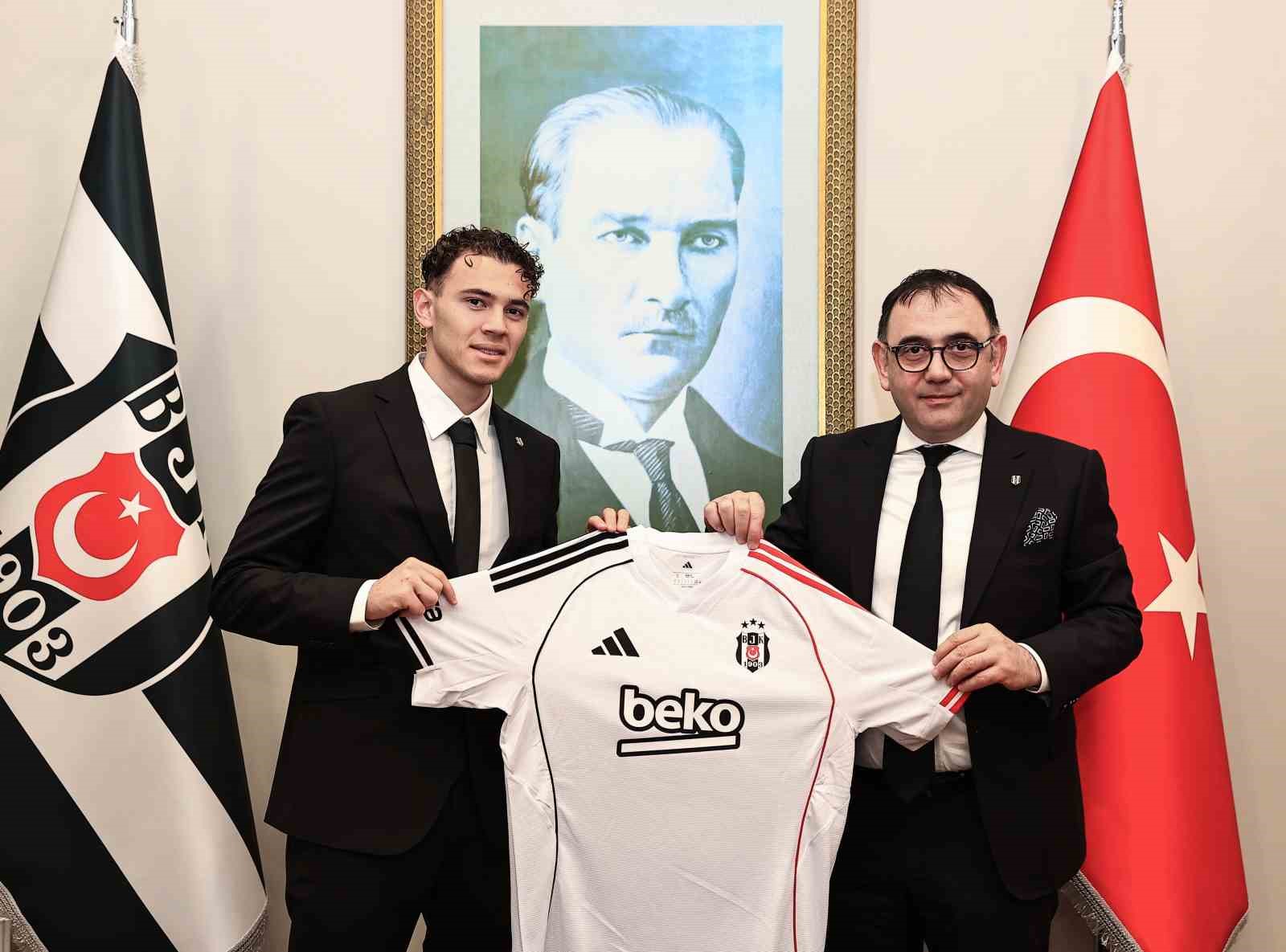 besiktas kristjan asllaniyi kadrosuna katti 1 IBh6X4Fy