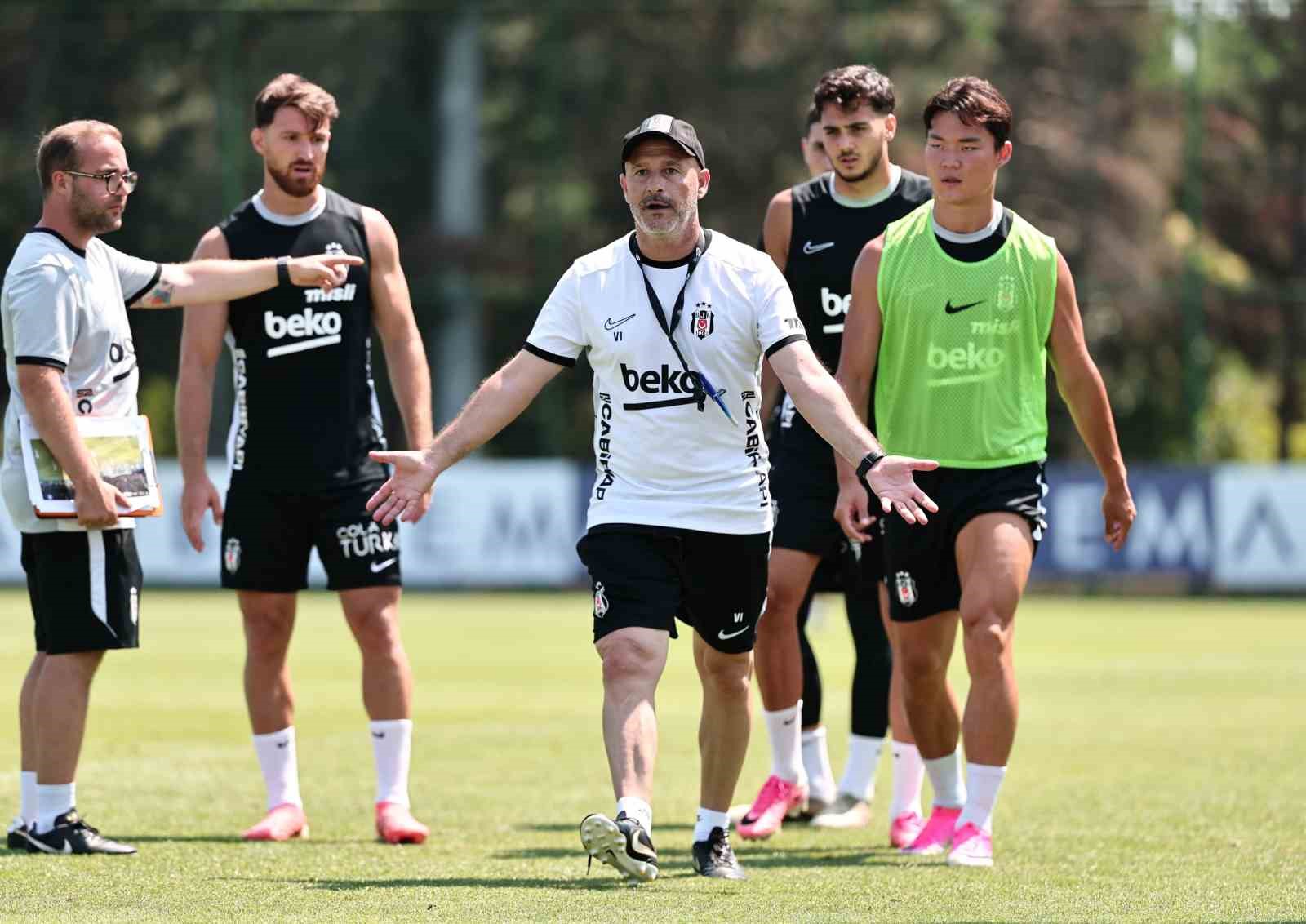 Beşiktaş, Midtjylland maçı hazırlıklarını sürdürdü 4 besiktas midtjylland maci hazirliklarini surdurdu 0 Y3ReXrRP
