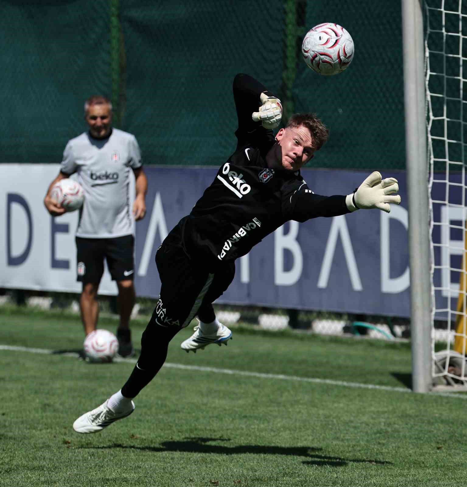 Beşiktaş, Midtjylland maçı hazırlıklarını sürdürdü 5 besiktas midtjylland maci hazirliklarini surdurdu 1 pBEj1L1z