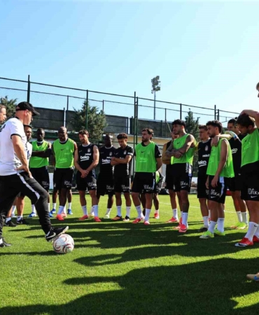 besiktas-midtjylland-maci-hazirliklarini-surdurdu-gytBJcBP.jpg