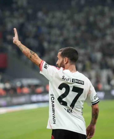 besiktas-rafa-silva-ailesi-ve-menajeriyle-gorusmek-uzere-15-kasima-kadar-izin-istedi-e6bQVmzm.jpg
