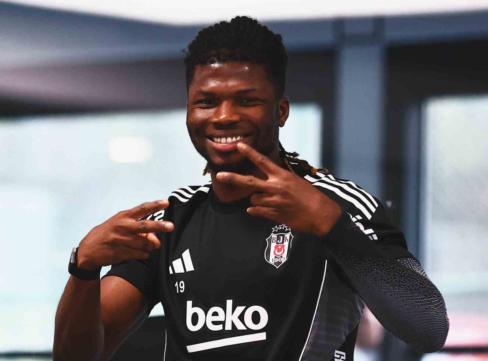 besiktas salonda calisti 1