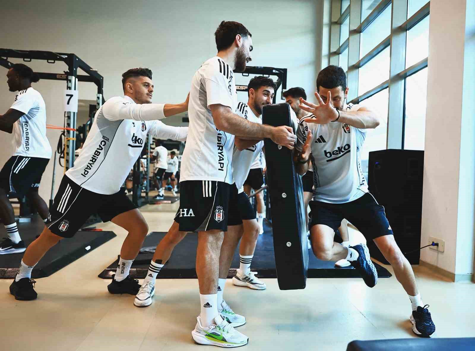 besiktas salonda calisti 2