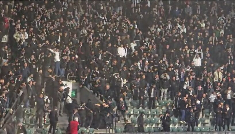 besiktas tribunu karisti 15 taraftara adli islem yapildi 4 F79FT1Et