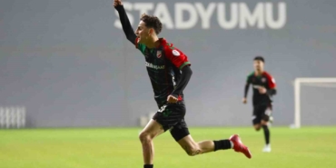 besiktas-ve-trabzonspor-da-adem-yesilyurtla-ilgileniyor-D2rhJRSL.jpg