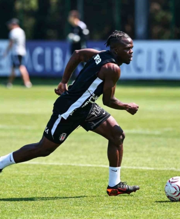 besiktas-yeni-sezon-hazirliklarinin-istanbul-etabini-tamamlandi-ZvvOaidl.jpg