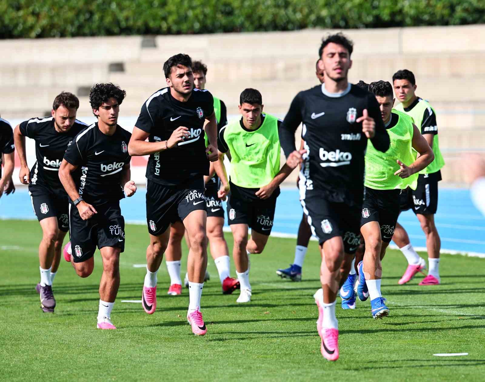 Beşiktaş, yeni sezona Slovakya’da hazırlanıyor 5 besiktas yeni sezona slovakyada hazirlaniyor 1 MOJWv4m4