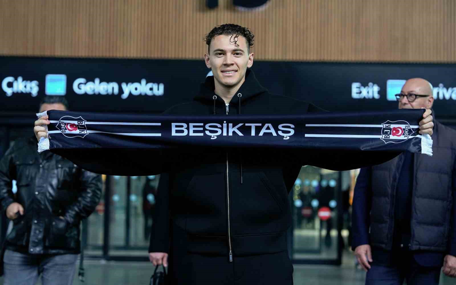 besiktasin yeni transferi kristjan asllani istanbula geldi 0 qAYO4BBZ