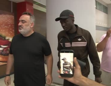 besiktasin-yeni-transferi-ouattara-istanbula-geldi-yHe4hNcY.jpg