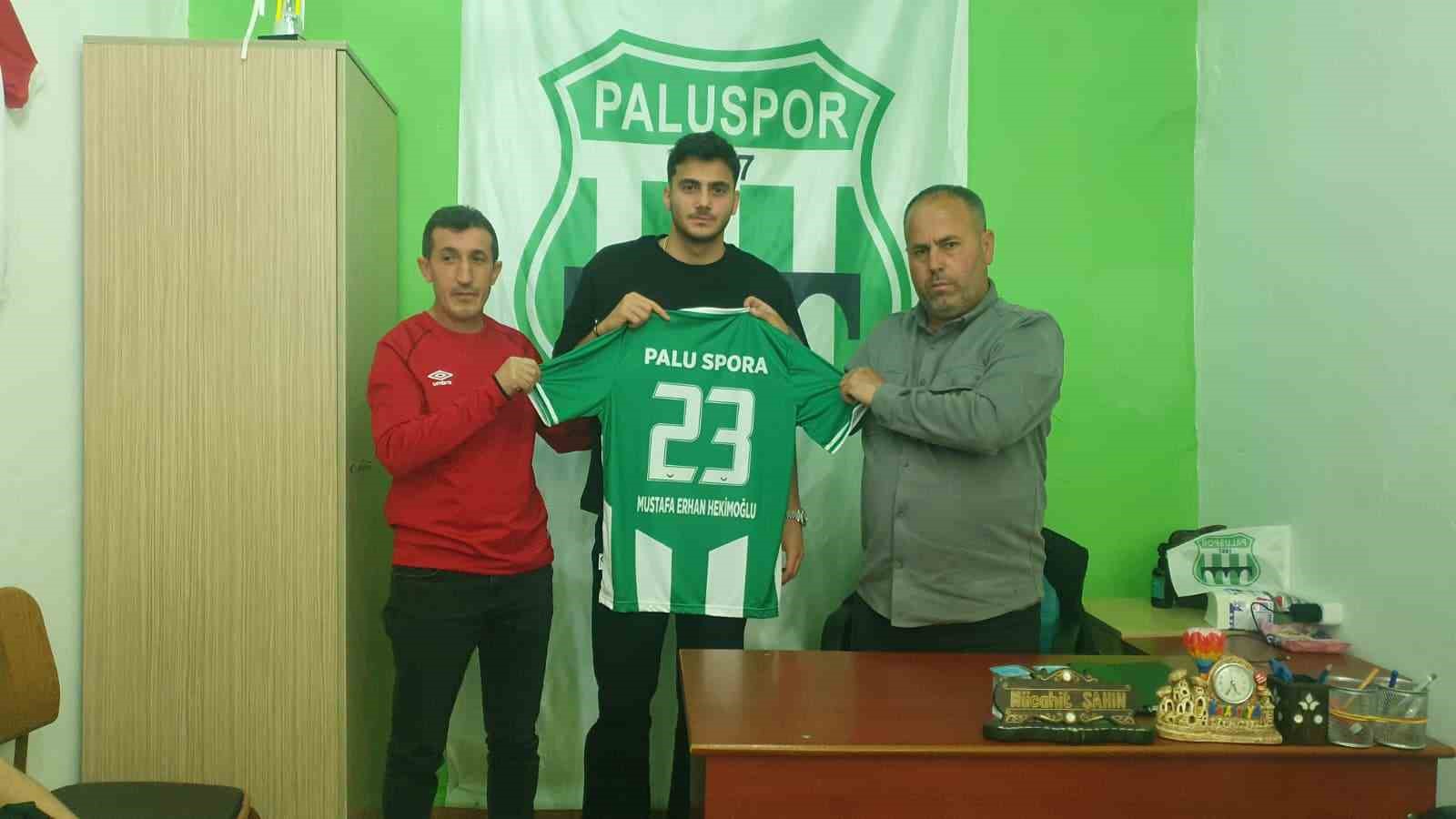 besiktasli mustafa erhan hekimoglu memleketi paluda genclerle bulustu 1 tvFluK45