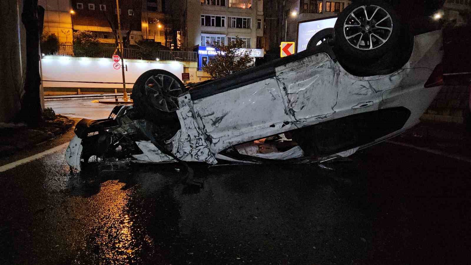 besiktasta alkollu surucu ortaligi birbirine katti 2 yarali 0 cKmIHCaf