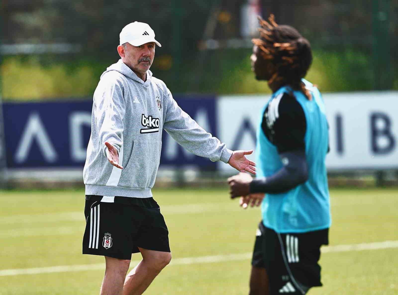 Beşiktaş’ta Çaykur Rizespor maçı hazırlıkları başladı 5 besiktasta caykur rizespor maci hazirliklari basladi 1 bnJhvRjS