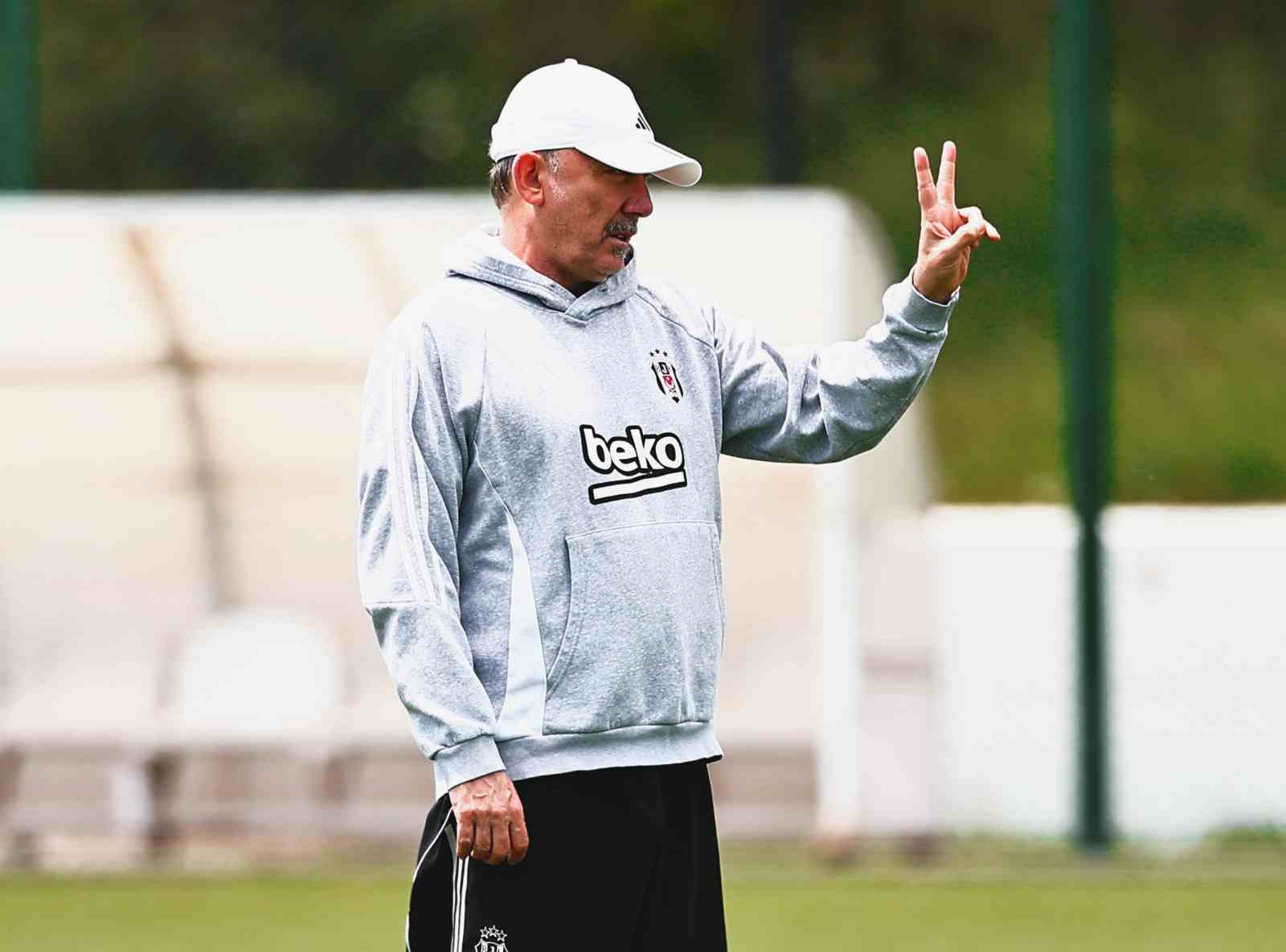 Beşiktaş’ta Çaykur Rizespor maçı hazırlıkları tamamlandı 7 besiktasta caykur rizespor maci hazirliklari tamamlandi 3 Us5YAlbF
