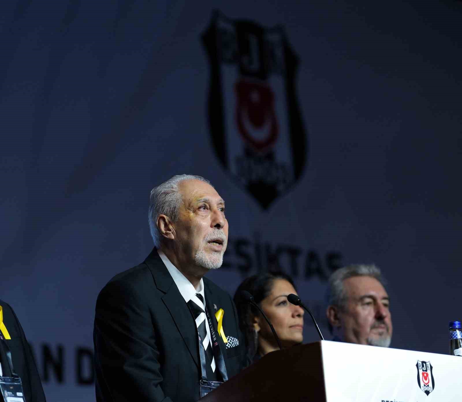 besiktasta divan baskani adaylar konusmalarini gerceklestirdi 12 6EEUM4SG