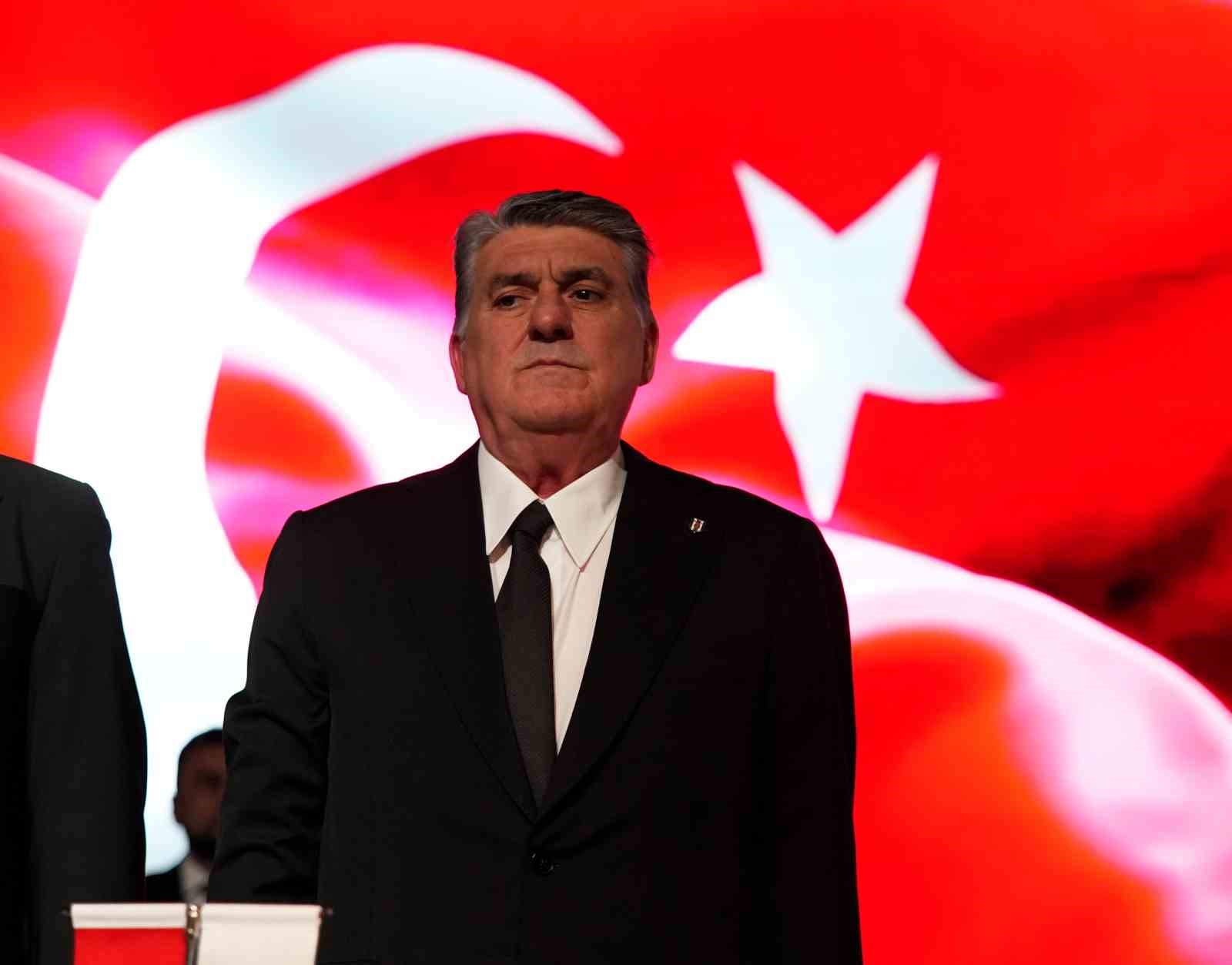 besiktasta divan kurulu toplantisi basladi 3