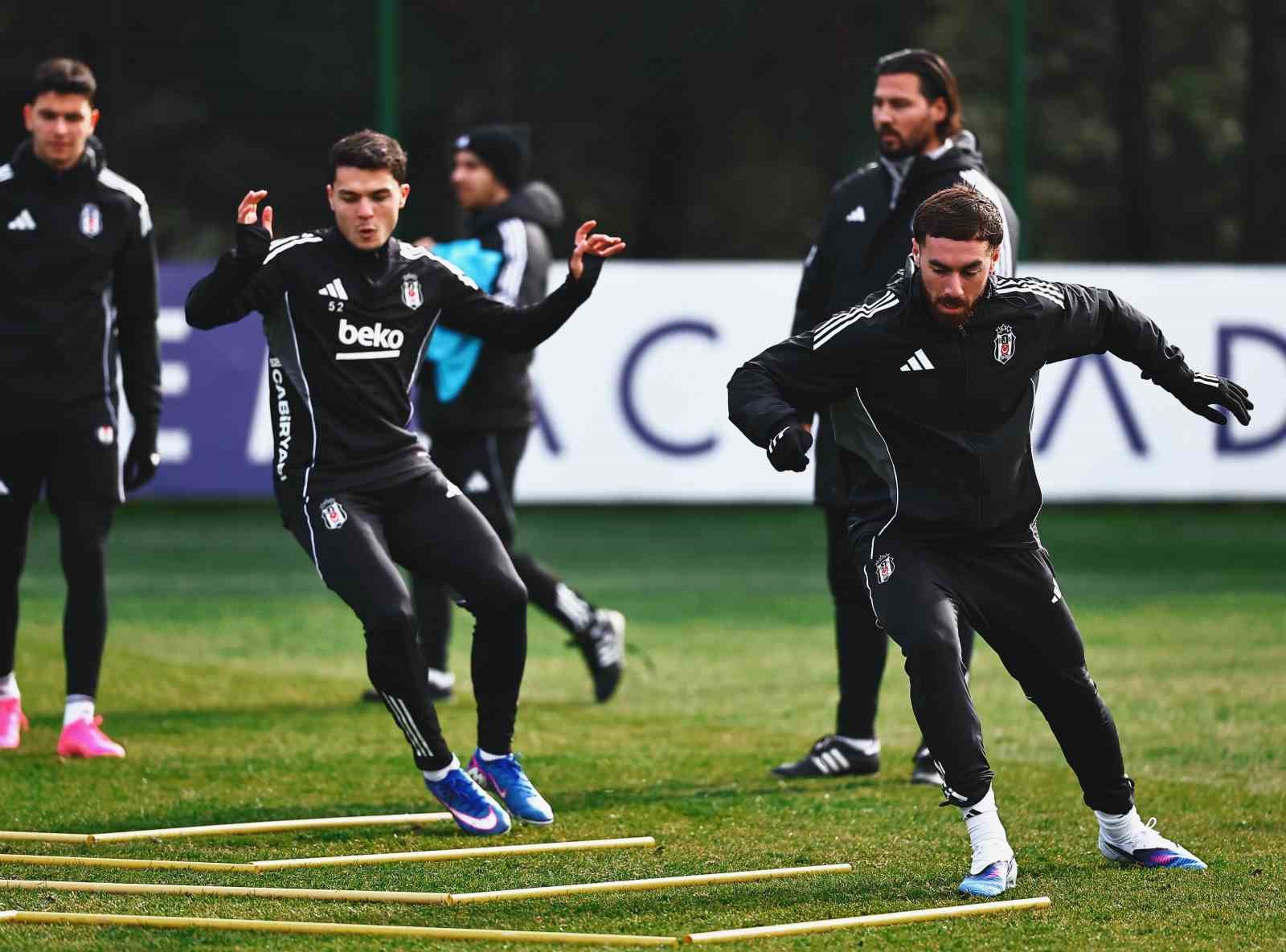 besiktasta kocaelispor maci hazirliklari devam etti 3 FK8ts3UQ