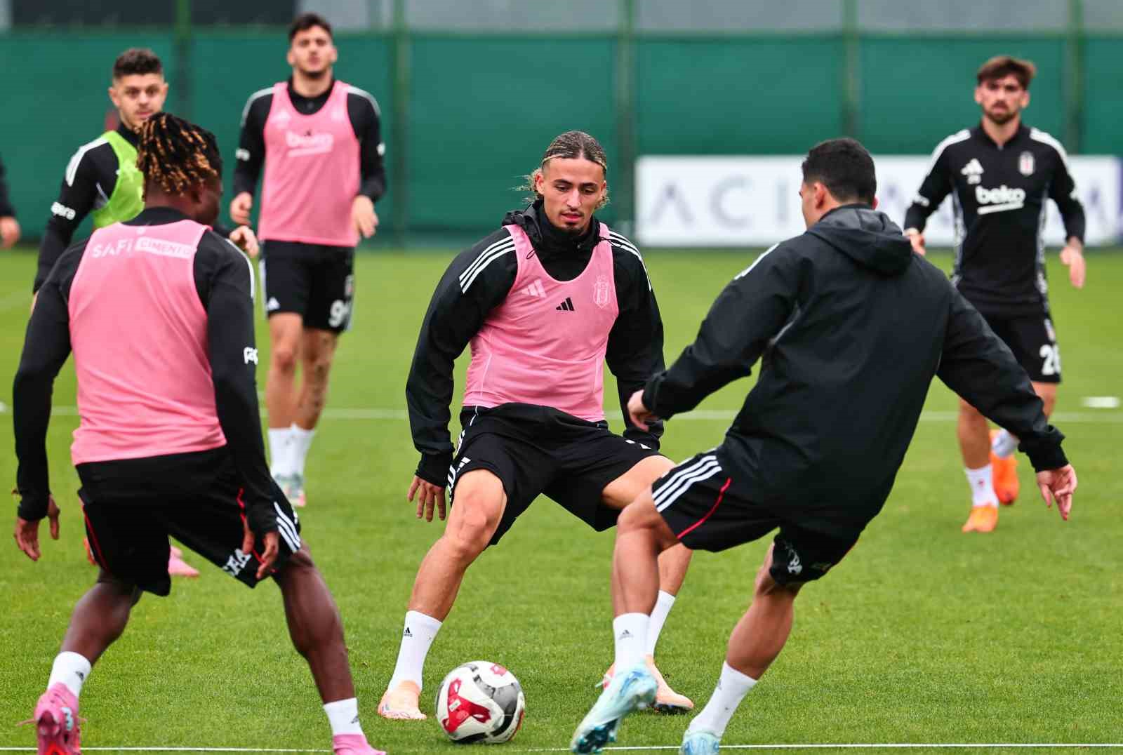 besiktasta konyaspor maci hazirliklari basladi 0 iT6TeOL1
