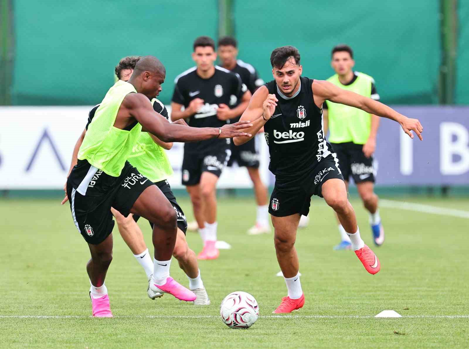 besiktasta midtjylland maci hazirliklari basladi 0 OGHOEaPS