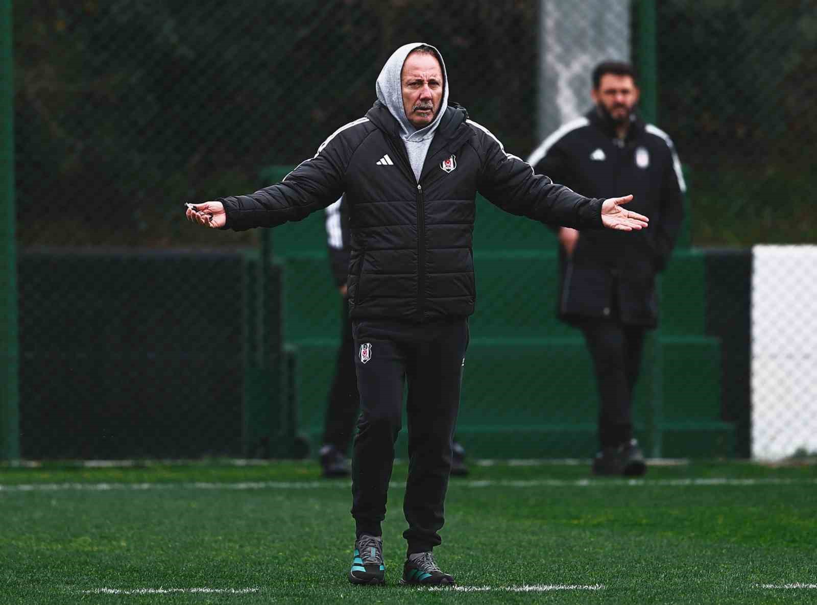 Beşiktaş’ta Rams Başakşehir maçı hazırlıkları başladı 6 besiktasta rams basaksehir maci hazirliklari basladi 2 iqPgY61w