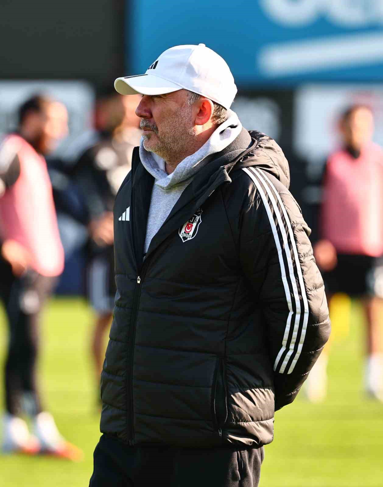 Beşiktaş’ta Rizespor maçı hazırlıkları başladı 6 besiktasta rizespor maci hazirliklari basladi 2