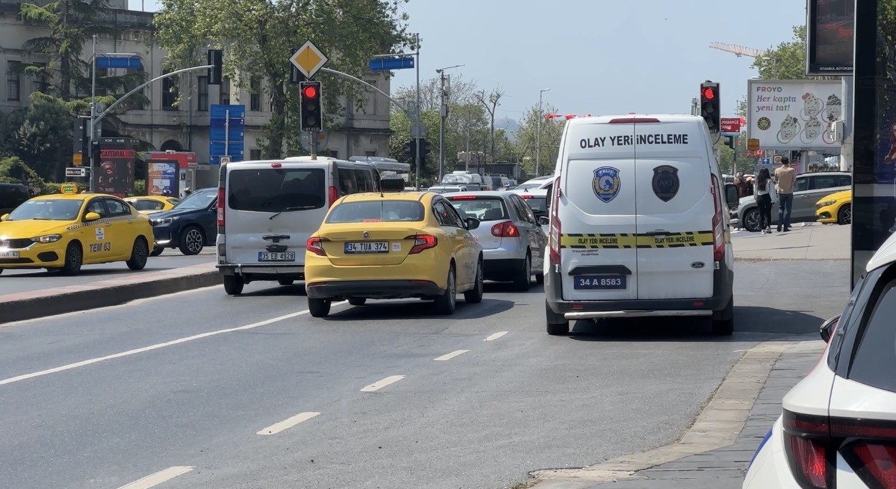 besiktasta ticari aracin carptigi polis agir yaralandi 2 mgg5J9e4