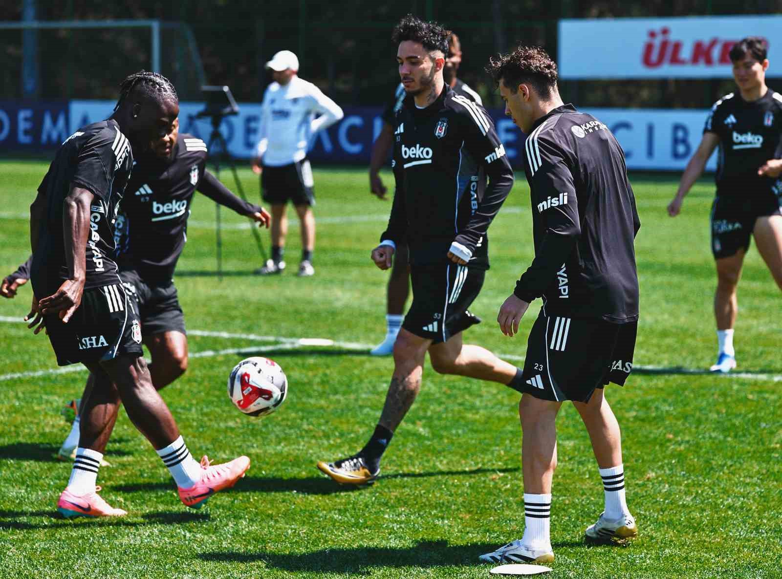 Beşiktaş’ta Trabzonspor maçı hazırlıkları başladı 6 besiktasta trabzonspor maci hazirliklari basladi 2 jJbBjQCj