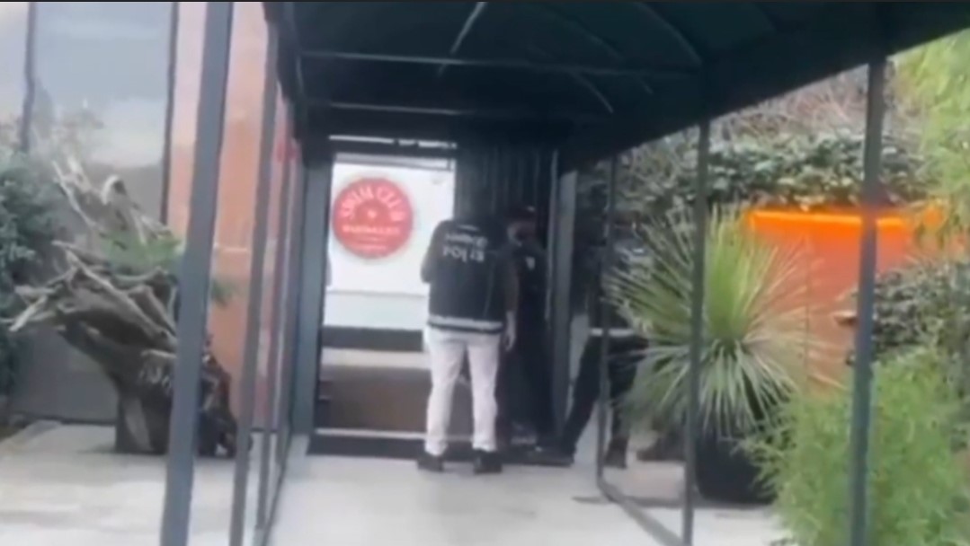 besiktasta unlulerin gittigi spor salonuna polis baskini 1 SZP7rFic