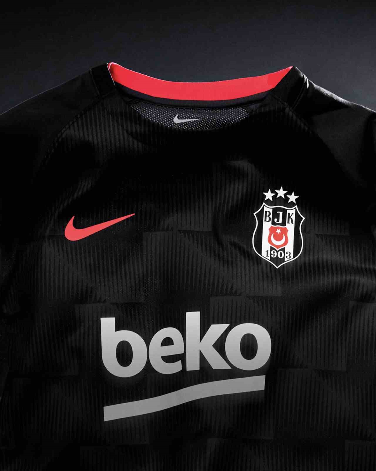 besiktasta yeni sezon formalarin tanitimi gerceklestirildi 0 D3j8IWaa