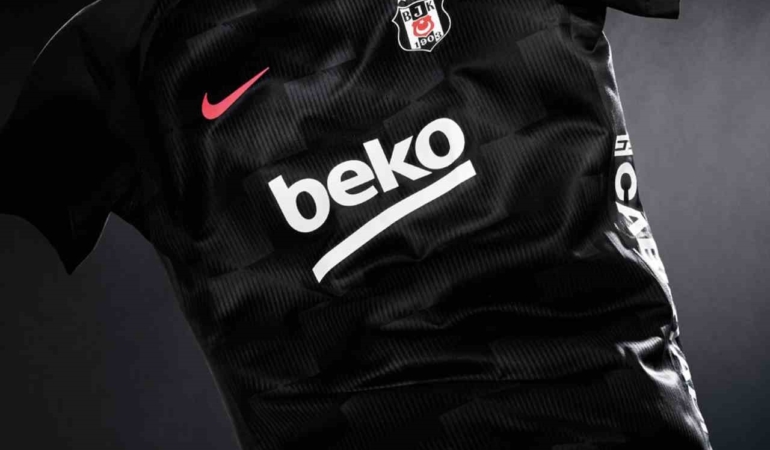 besiktasta-yeni-sezon-formalarin-tanitimi-gerceklestirildi-yrO7shGv.jpg