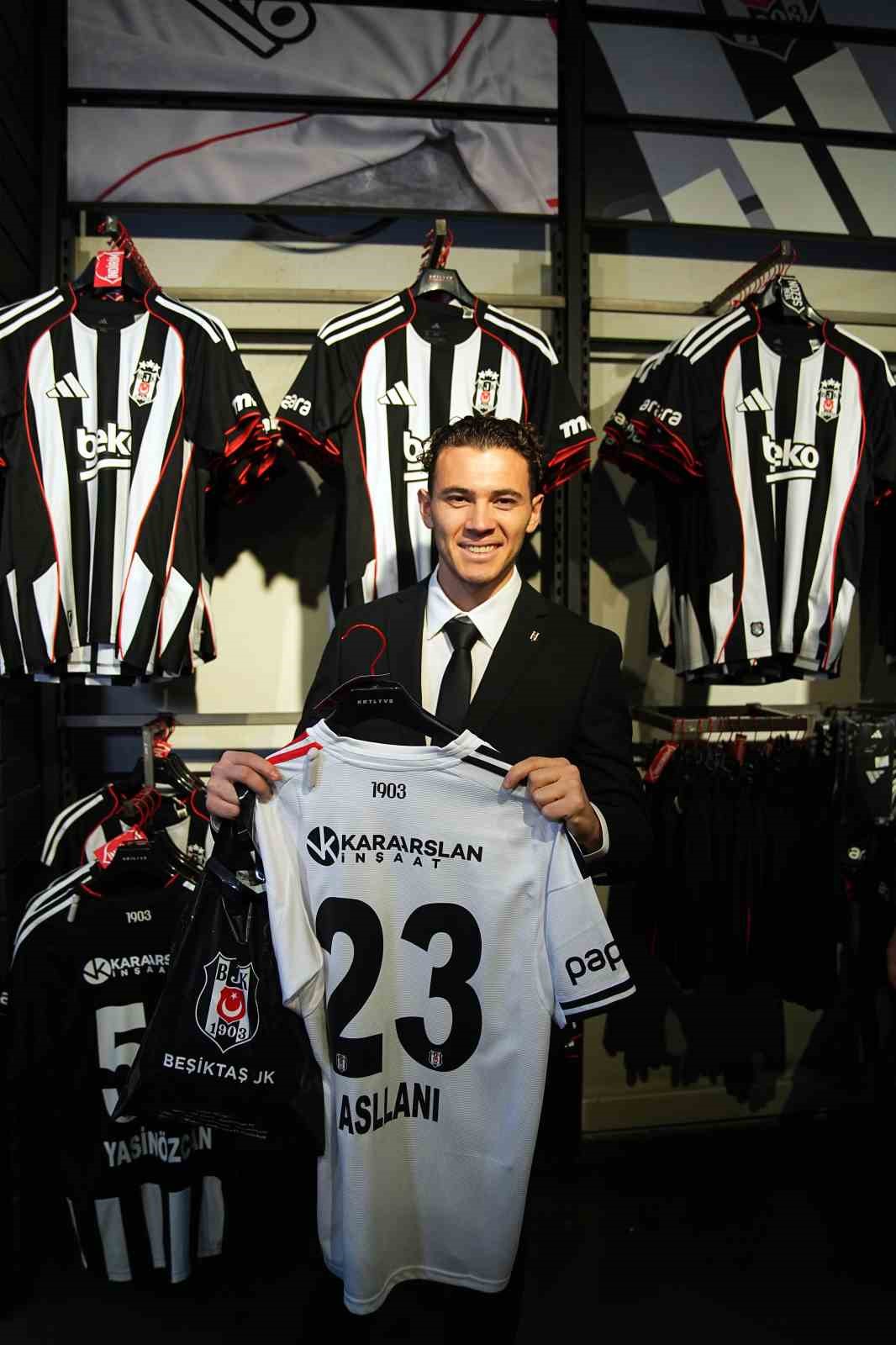 Beşiktaş’ta yeni transferler için imza töreni düzenlendi 43 besiktasta yeni transferler icin imza toreni duzenlendi 39 WhE8KXR1