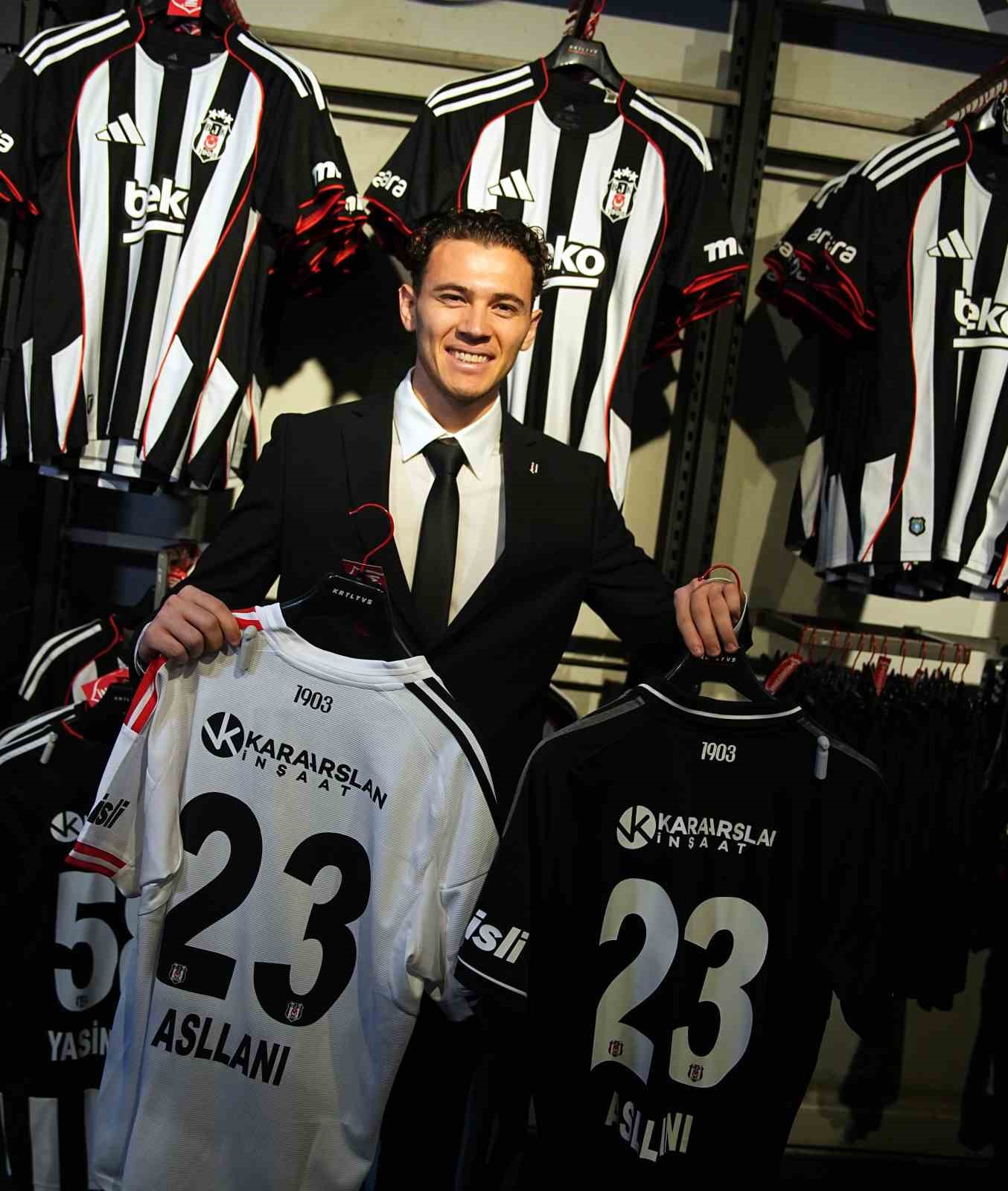 Beşiktaş’ta yeni transferler için imza töreni düzenlendi 44 besiktasta yeni transferler icin imza toreni duzenlendi 40 qbZg44Ek