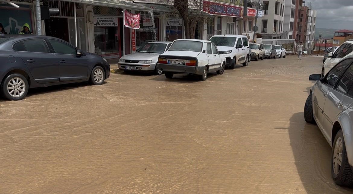 besnide dolu ve saganak sonrasi sel meydana geldi 1 snTTmfGt