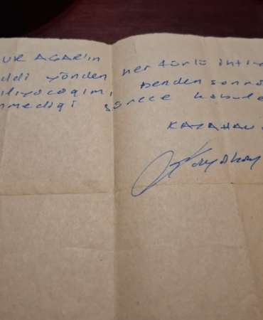 beste-acardan-uvey-annesi-ipek-acar-hakkinda-sahte-imza-iddiasiyla-suc-duyurusu-1Vj2yIhw.jpg