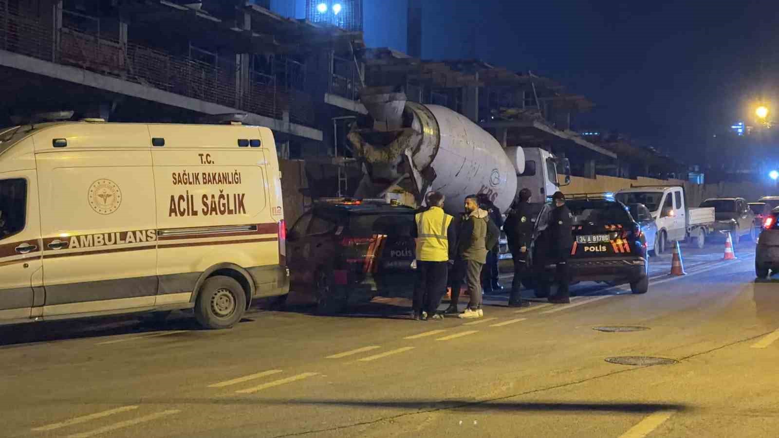 beton mikserini temizlerken feci sekilde can verdi 0 4hNK7bJq