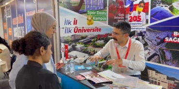 beun-istanbulda-gelecegin-universitelileriyle-bulustu-SkEyEXKI.jpg