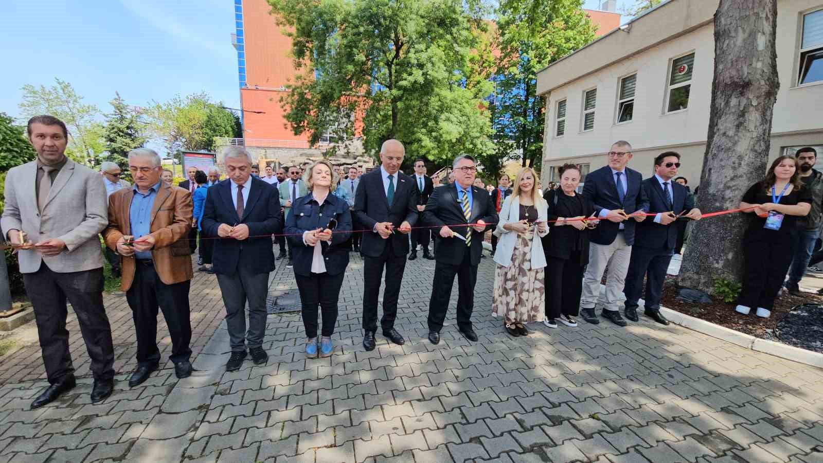 beunde 29 uluslararasi bilim ve genclik haftasi coskuyla basladi 3 IDz625mM