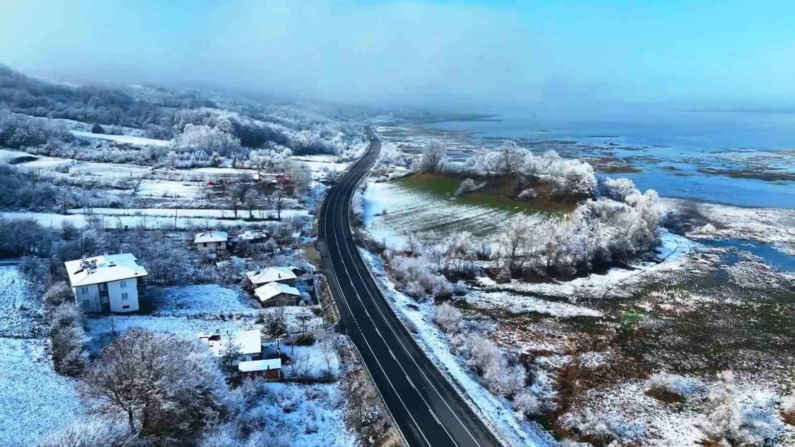 Beyaz gelinliğini giyen Ladik Gölü’nün güzelliği göz kamaştırdı 10 beyaz gelinligini giyen ladik golunun guzelligi goz kamastirdi 6 HYX2CLZL