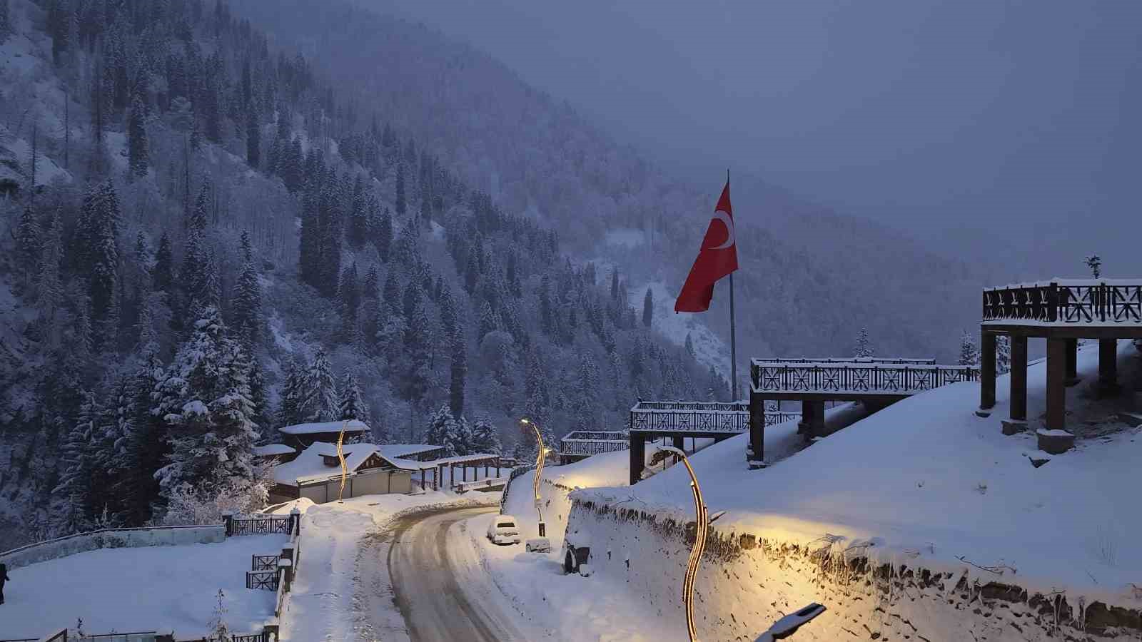 beyaza burunen turizm cenneti ayder havadan goruntulendi 3 t6TG8lLp