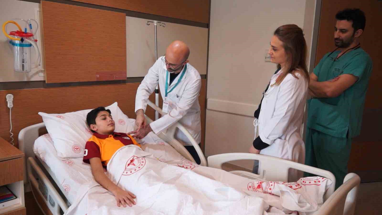 Beyin kanaması geçiren çocuk ameliyatsız tedavi ile hayata tutundu 4 beyin kanamasi geciren cocuk ameliyatsiz tedavi ile hayata tutundu 0 1tCGu6wn