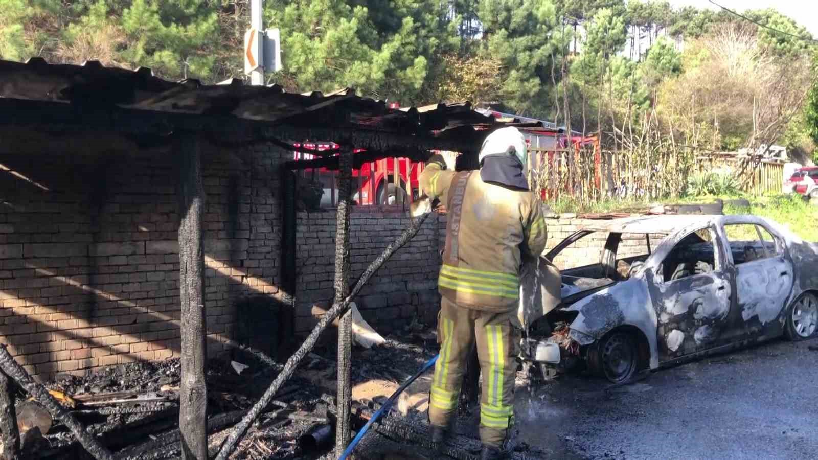 beykozda korkutan yangin garaj ve otomobil yanarak adeta kul oldu 1 fi4OPi3H